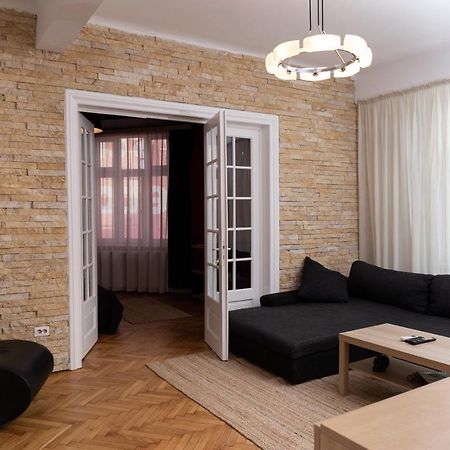 Color Aparments Coposu Blv Apartman Bukarest Kültér fotó