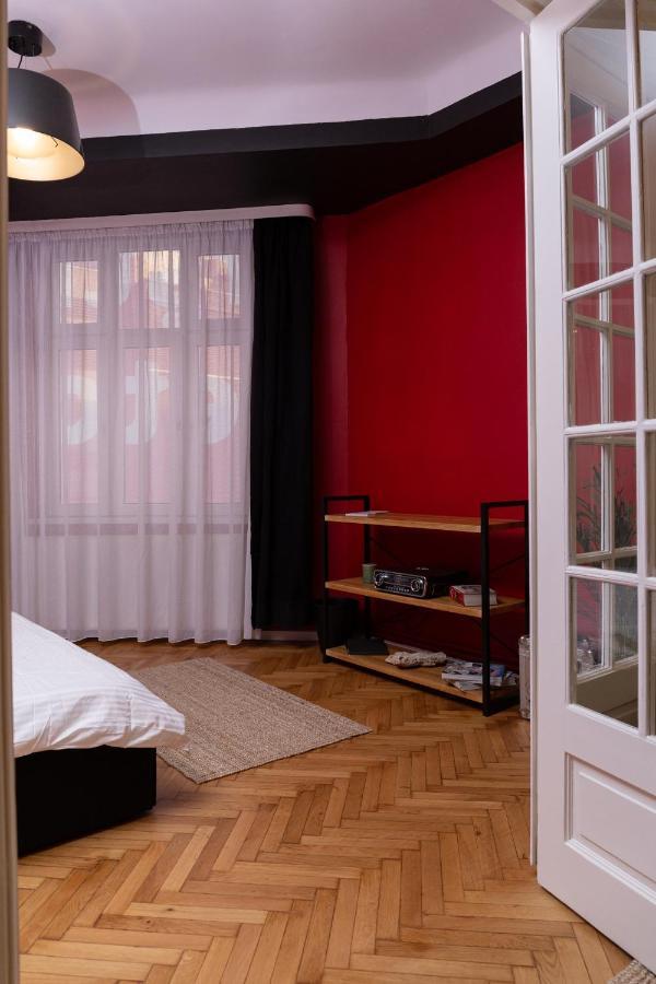 Color Aparments Coposu Blv Apartman Bukarest Kültér fotó