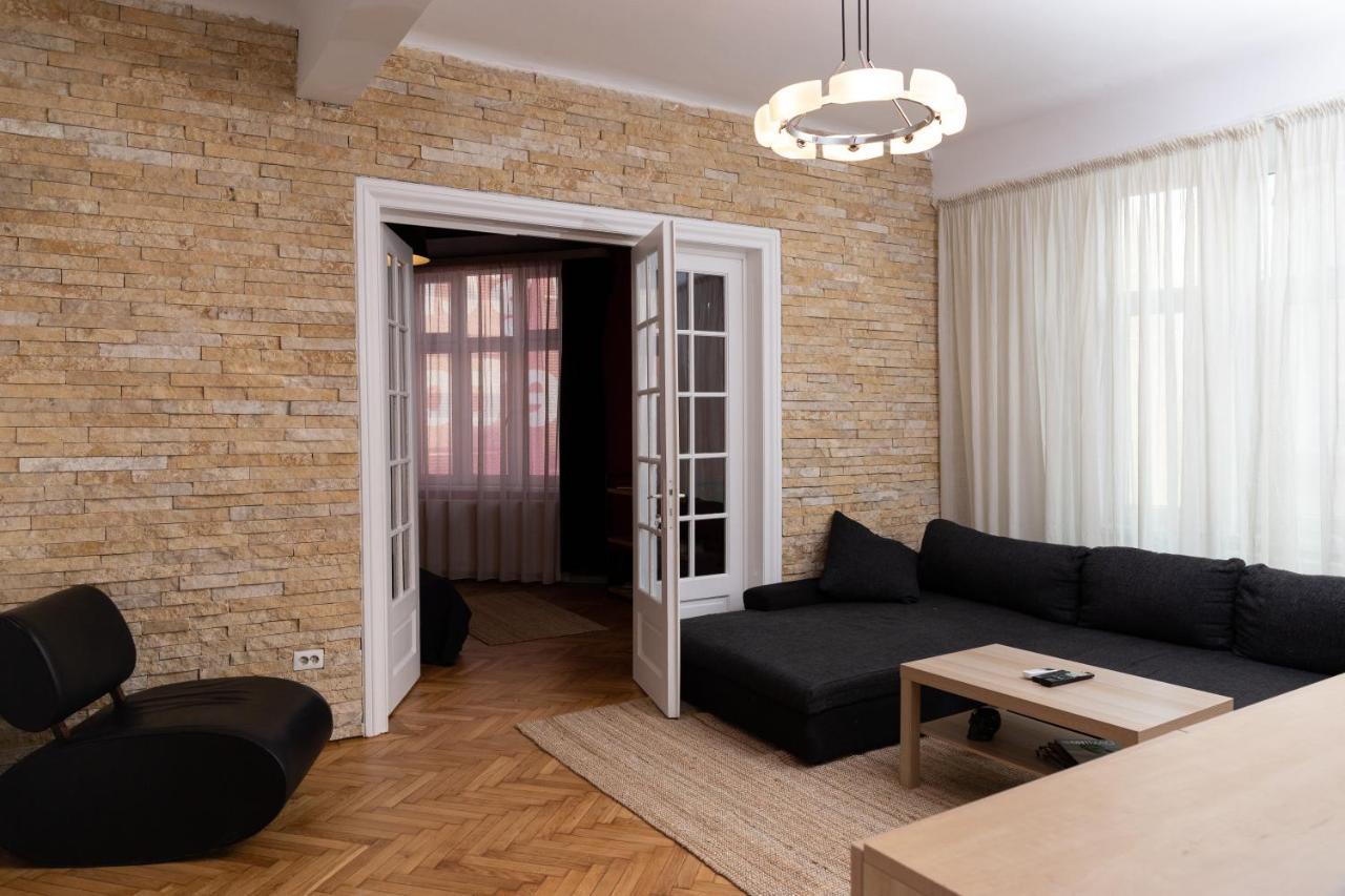 Color Aparments Coposu Blv Apartman Bukarest Kültér fotó